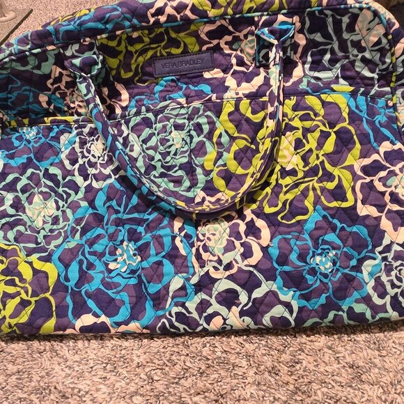 Vera Bradley Weekender Duffel Bag Katalina Blues - Picture 1 of 3